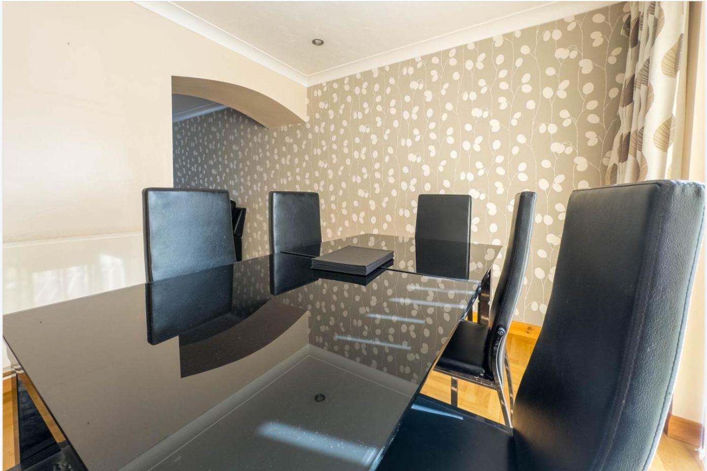 Holiday home Morden